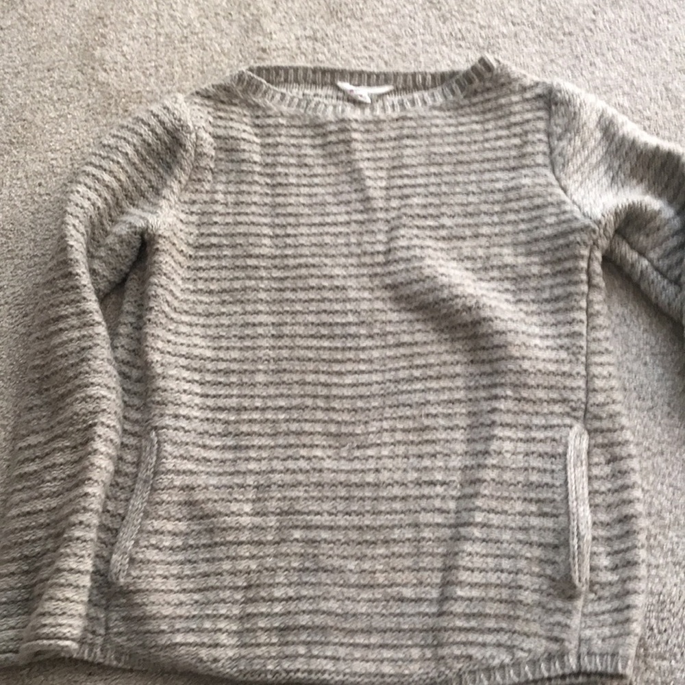 Athlete sweater